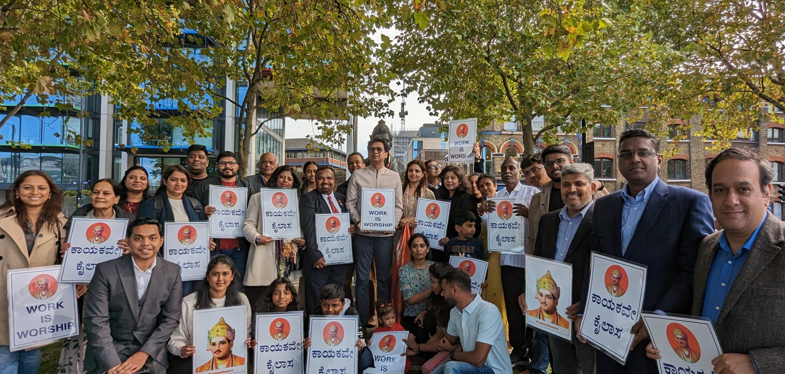 Tribute to the Basaveshwara statue in London by renowned singer Vijay Prakash